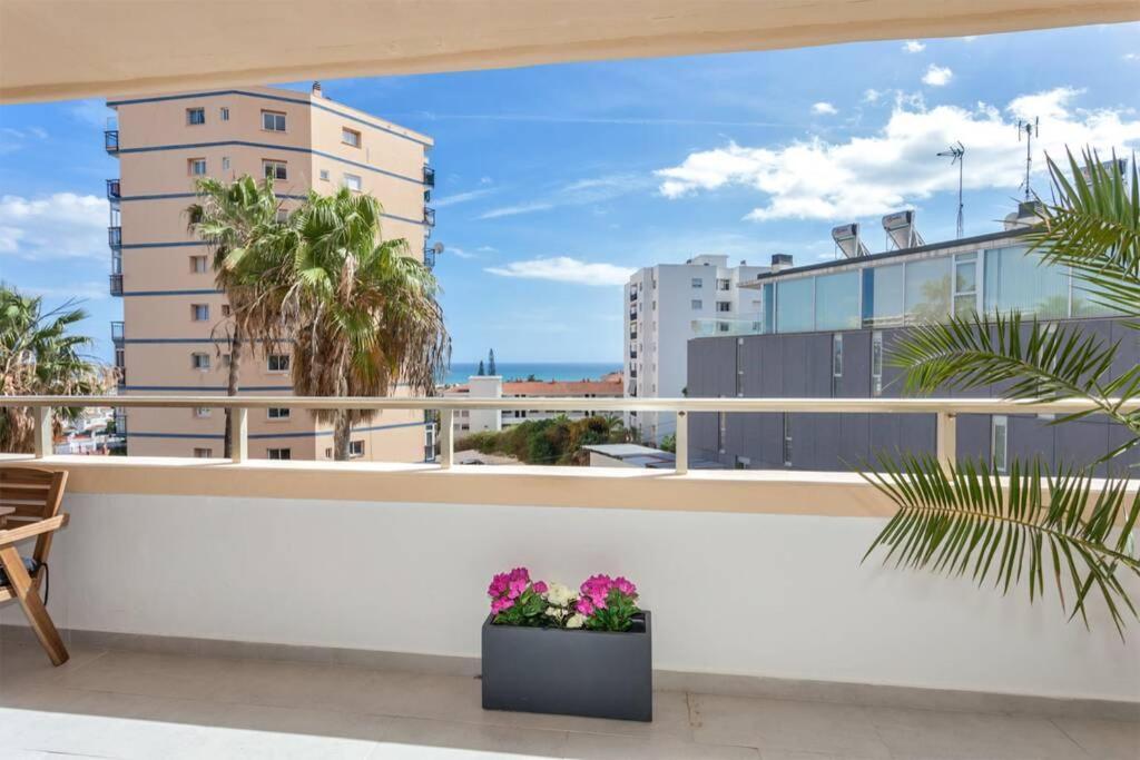 Puertosol 33 - 2 Bed Apartment, Beach Puerto Marina Benalmádena Eksteriør billede