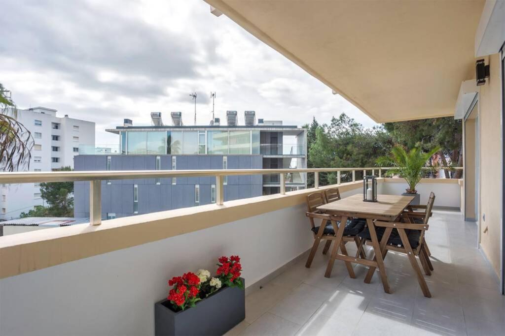 Puertosol 33 - 2 Bed Apartment, Beach Puerto Marina Benalmádena Eksteriør billede
