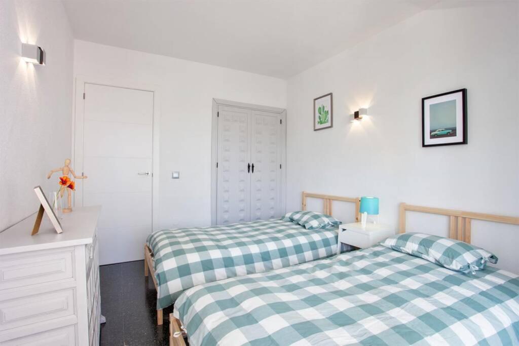 Puertosol 33 - 2 Bed Apartment, Beach Puerto Marina Benalmádena Eksteriør billede