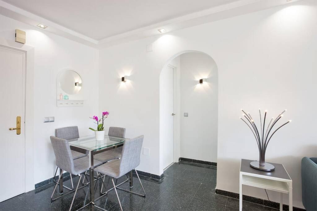 Puertosol 33 - 2 Bed Apartment, Beach Puerto Marina Benalmádena Eksteriør billede